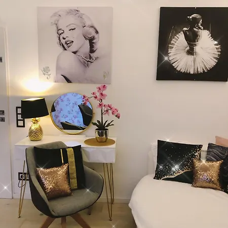 Апартаменты Idyllisches Nest Ueber Den Daechern